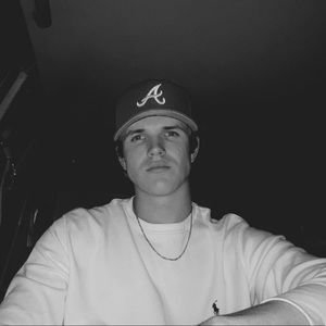 Meet your Posher, Levi